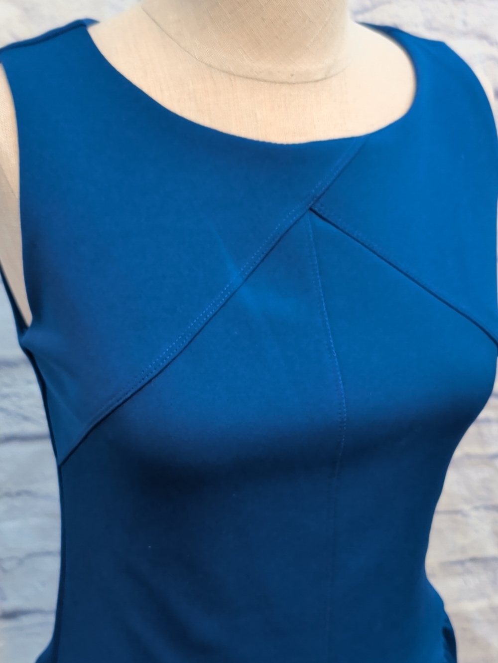 Cynthia Rowley Royal Blue Sleeveless Fit & Flare Dress w/ Pockets - Size 4 - Picture 3 of 6
